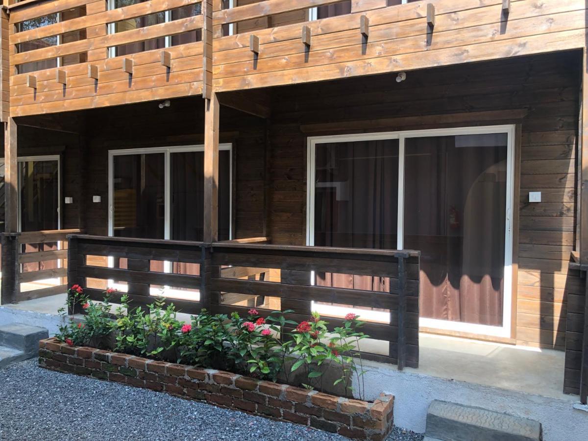 Inn Morjim A Boutique Beach Hotel Екстериор снимка