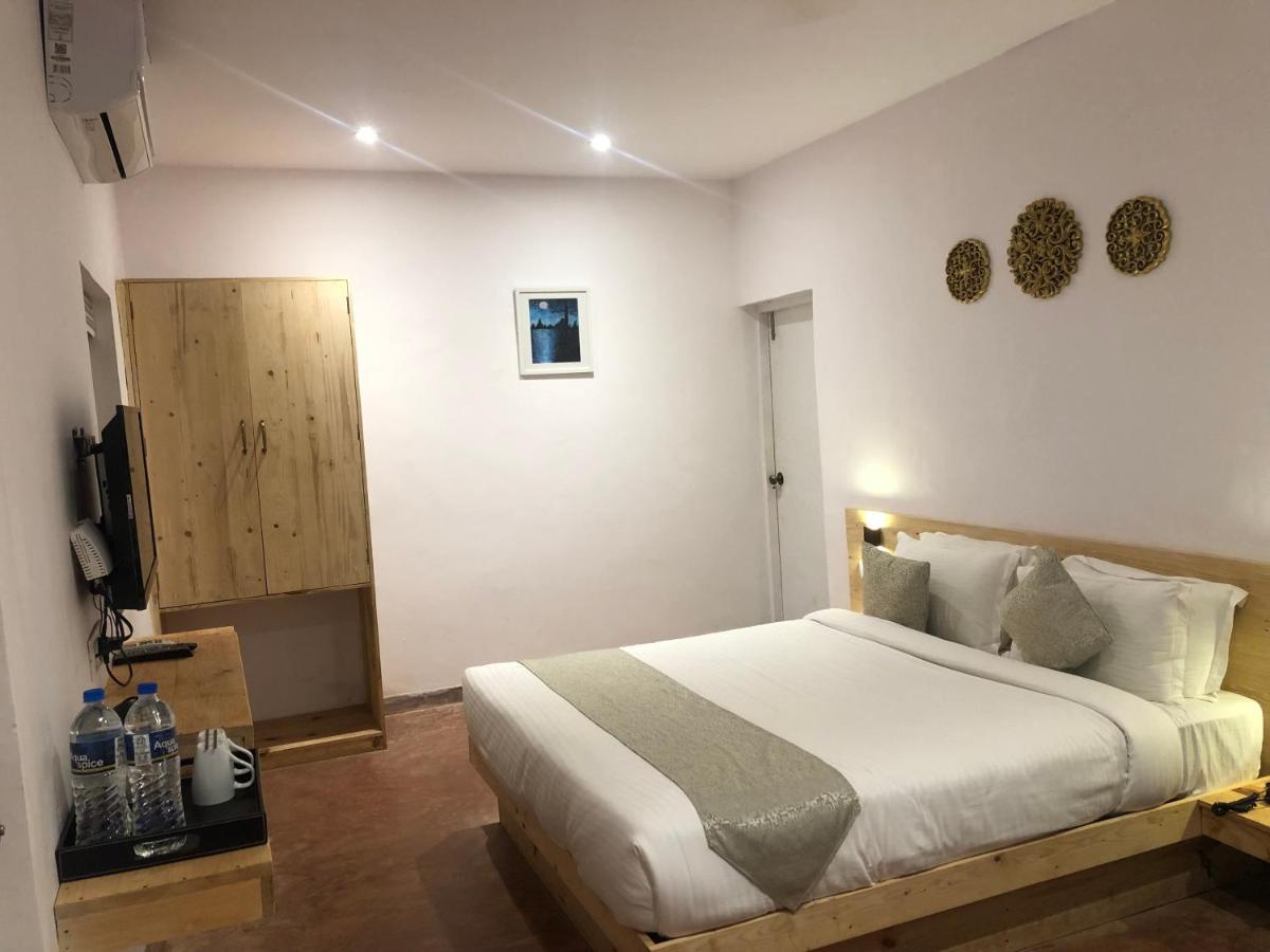 Inn Morjim A Boutique Beach Hotel Екстериор снимка