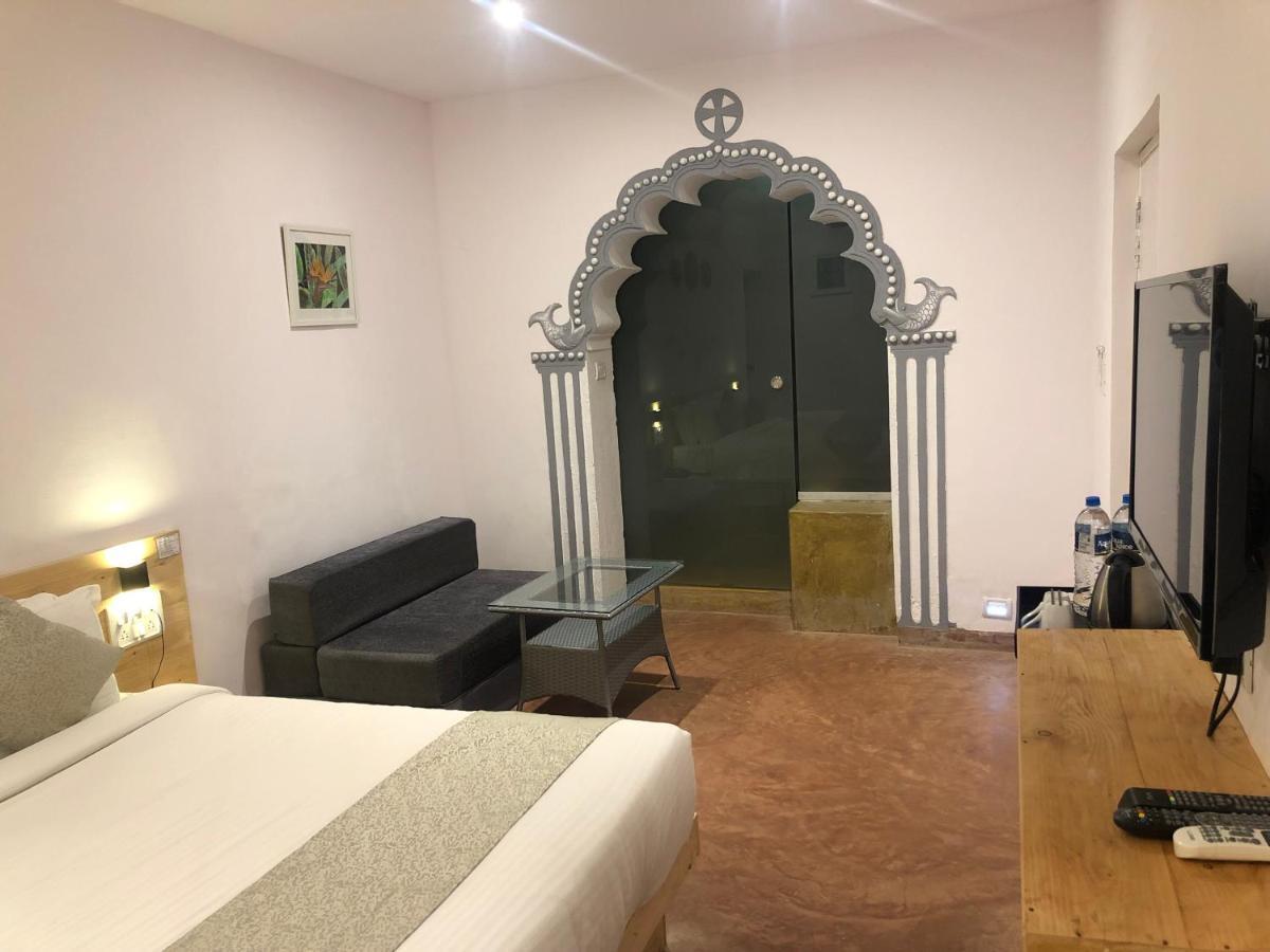 Inn Morjim A Boutique Beach Hotel Екстериор снимка