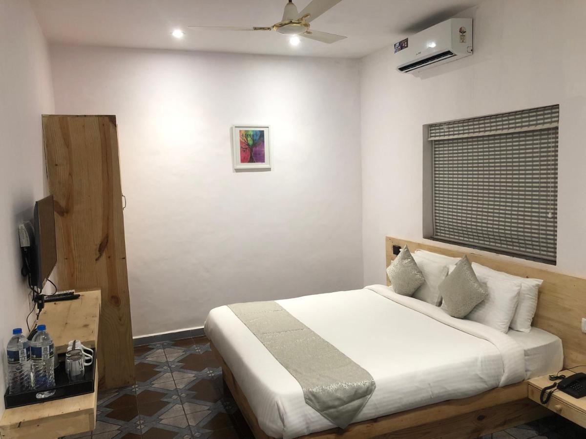 Inn Morjim A Boutique Beach Hotel Екстериор снимка